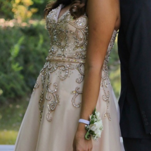 Prom Dress - Picture 1 of 4